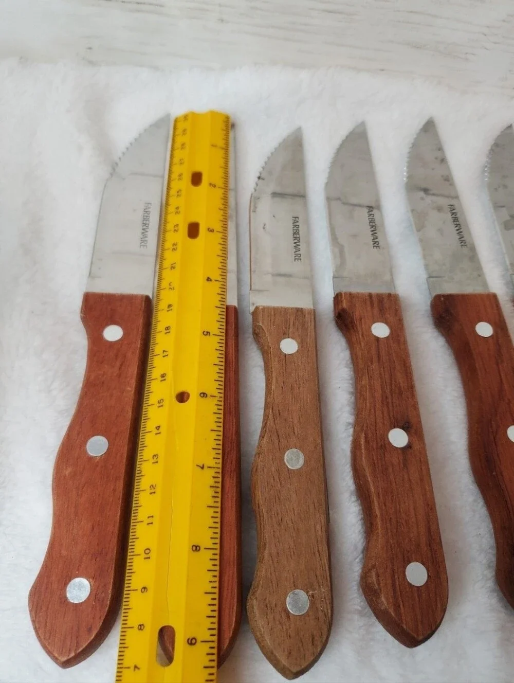 6 Piece Farberware Steakhouse Large Knives Set Plus Block